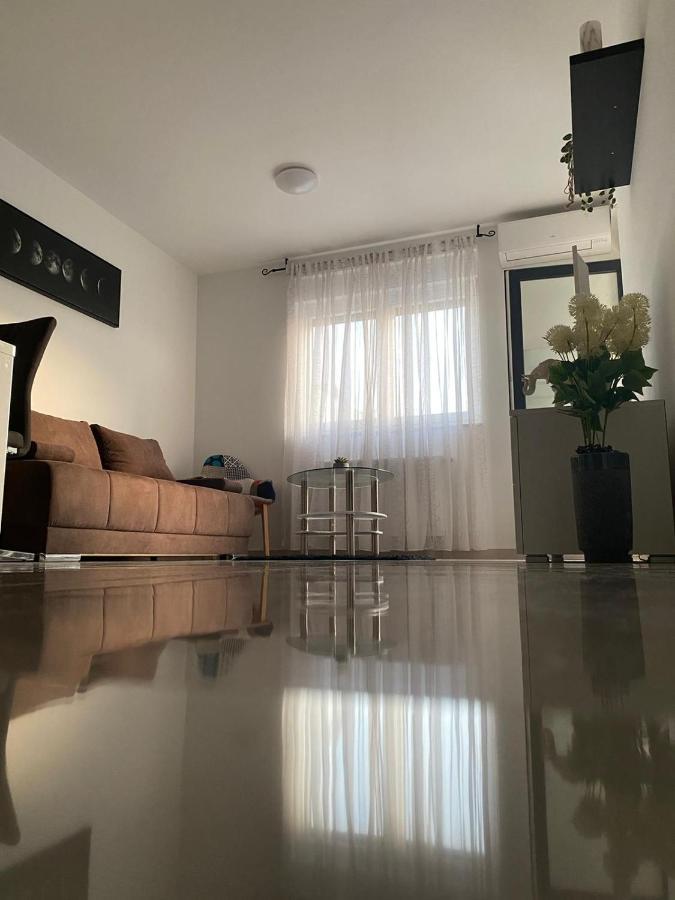 شقة زادار  في Apartman K&D المظهر الخارجي الصورة